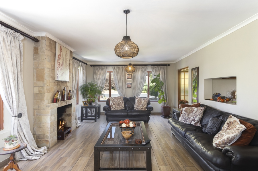 4 Bedroom Property for Sale in Steynsrust Western Cape